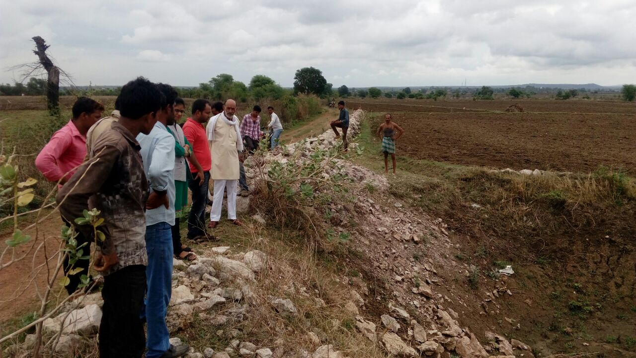 प्रधानमंत्री आवास योजना के तहत लाभ देने के लिए सचिव, सहायक सचिव द्वारा रिश्वत मांगने का आरोप, बिना रिश्वत दिए हितग्राहियों को नहीं मिल पा रहा है पूर्ण लाभ | New India Times