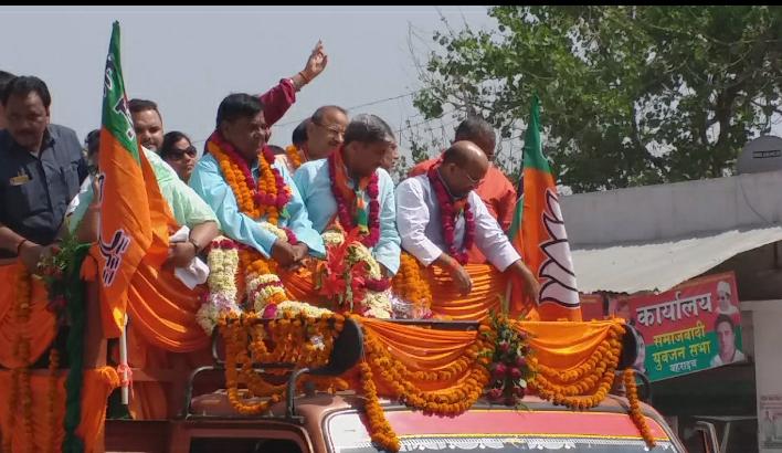 बीजेपी प्रत्याशी अक्षयबर लाल गौड़ ने भरा नामांकन पत्र | New India Times