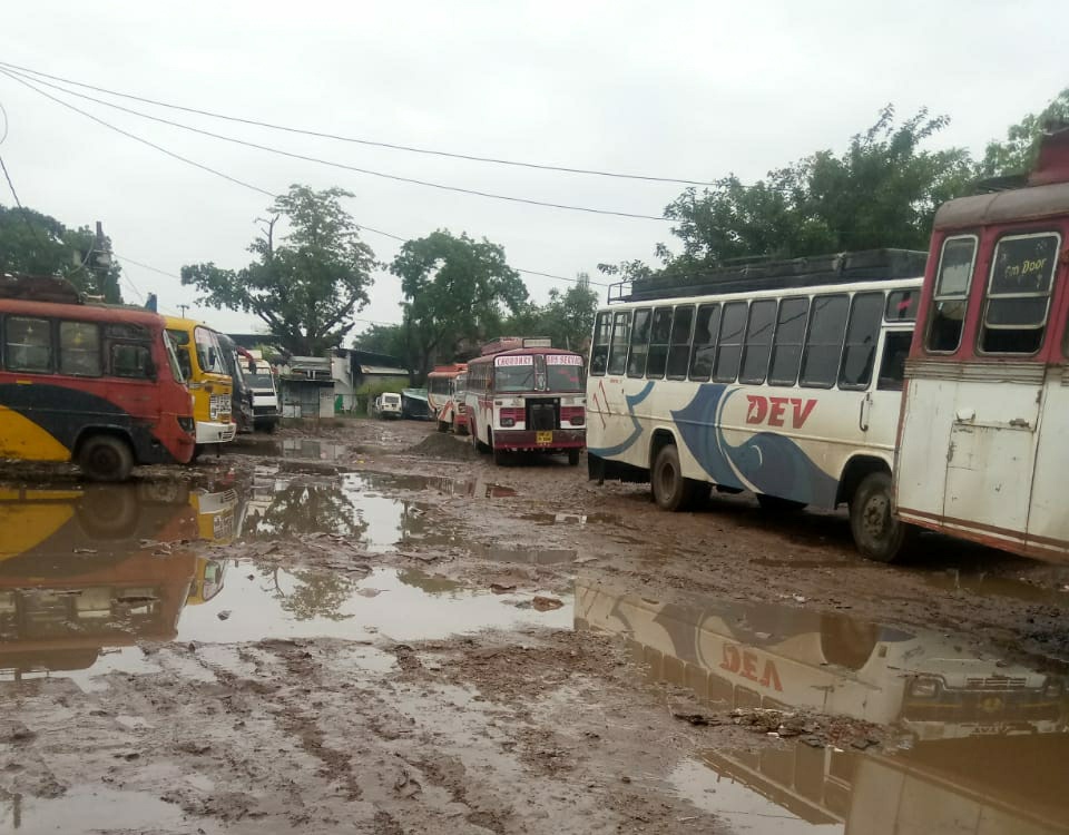 राजधानी भोपाल का पुतलीघर बस स्टैंड अपनी बदहाली पर बहा रहा है आँसू, शासन-प्रशासन मौन | New India Times