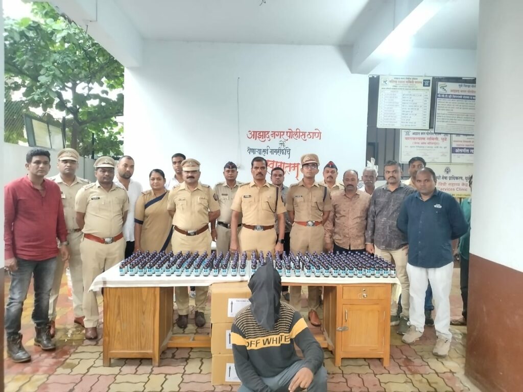 नशे के सौदागर को गिरफ्तार कर पुलिस ने तीन पेटी CODEC Syrup किया बरामद | New India Times