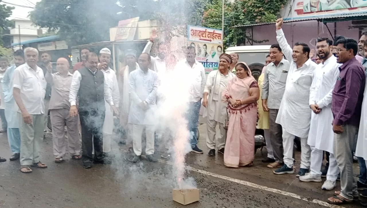 राहुल गांधी की सज़ा पर रोक से कांग्रेसियों में जश्न माहौल, सत्य परेशान हो सकता है पराजित नहीं: रिंकु टांक | New India Times