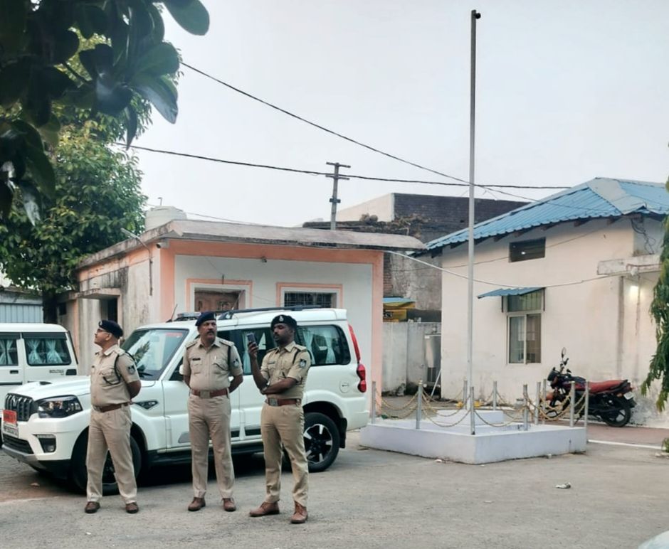 पुलिस को कॉम्बिंग गश्त के दौरान मिली बड़ी सफलता, सालों से फरार चल रहा आरोपी हुआ गिरफ़्तार | New India Times