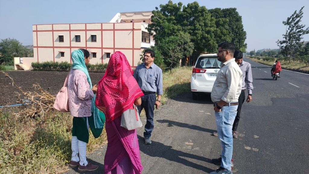 आयुष्मान कार्ड की प्रगति बढ़ाने के लिए सीएमएचओ ने किया क्षेत्र का दौरा, पीएचसी एवं आयुष्मान आरोग्य केन्द्रों का होगा एनक्फडयूएएस असेसमेंट   | New India Times